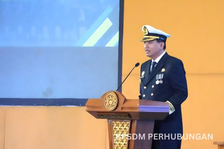 274 PERWIRA PELAUT SIAP WUJUDKAN PELAYARAN YANG SELAMAT, BERKELANJUTAN, DAN BERDAYA SAING GLOBAL