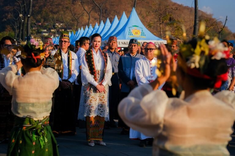 Menpar Sebut Partisipasi Masyarakat Jadi Kekuatan Utama “Festival Golo Koe 2026”