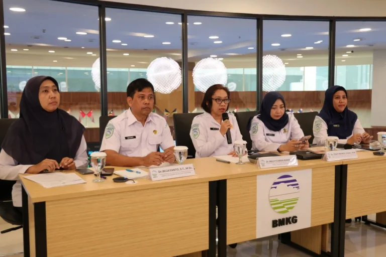BMKG Akhiri Peringatan Dini Tsunami Pasca-Gempa M7.7 NTT, Masyarakat Dimbau Tetap Tenang dan Waspada