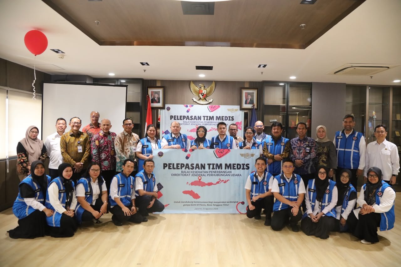 Kemenhub Lepas Tim Medis Balai Kesehatan Penerbangan untuk Bantu Korban Gempa Bumi NTT