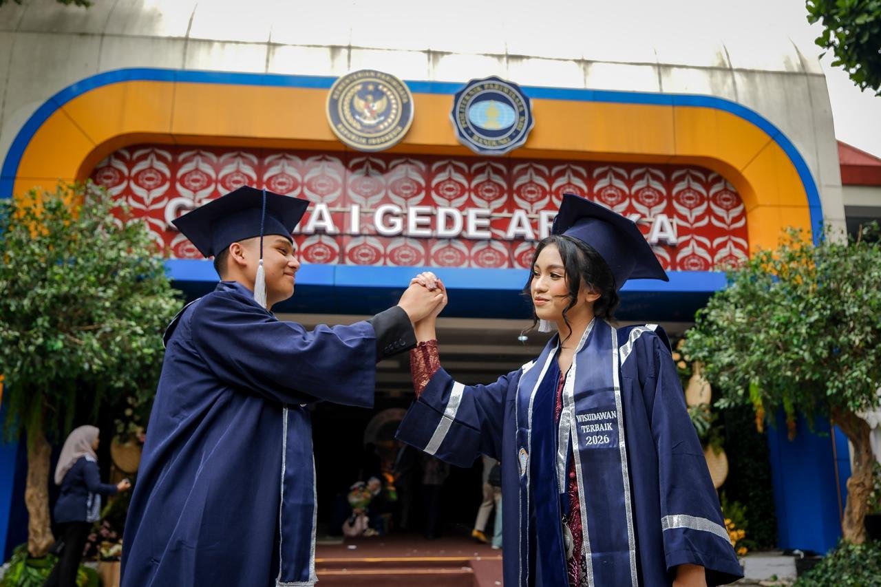 Menpar Dorong Wisudawan Poltekpar NHI Bandung Jadi Generasi Pariwisata Yang Kritis dan Berintegritas