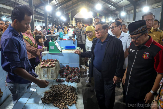 Tata Kawasan Kramat Jati, Ratusan Pedagang Direlokasi ke Lokbin