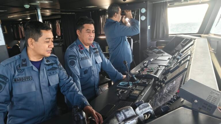 Kapal Negara Ditjen Perhubungan Laut Optimalkan Dukungan Pencarian Korban KMP Virgo Transport 8