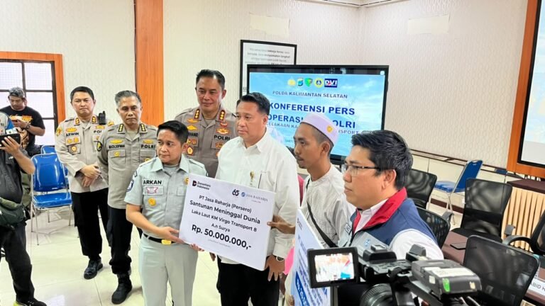 SANTUNAN ASURANSI DISALURKAN, KEMENHUB PASTIKAN PEMENUHAN HAK KORBAN KMP VIRGO TRANSPORT 8