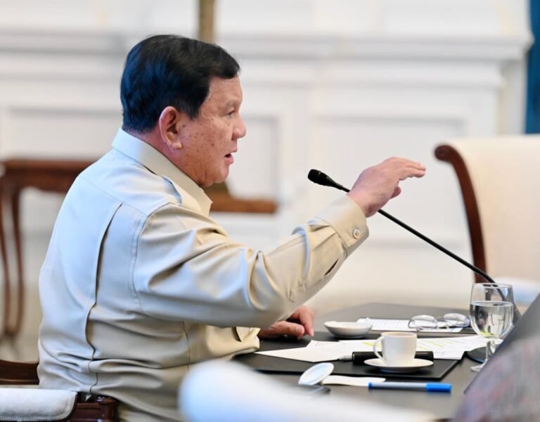 Presiden Prabowo Bahas Penanganan Kebakaran Lahan Gambut Bersama Akademisi